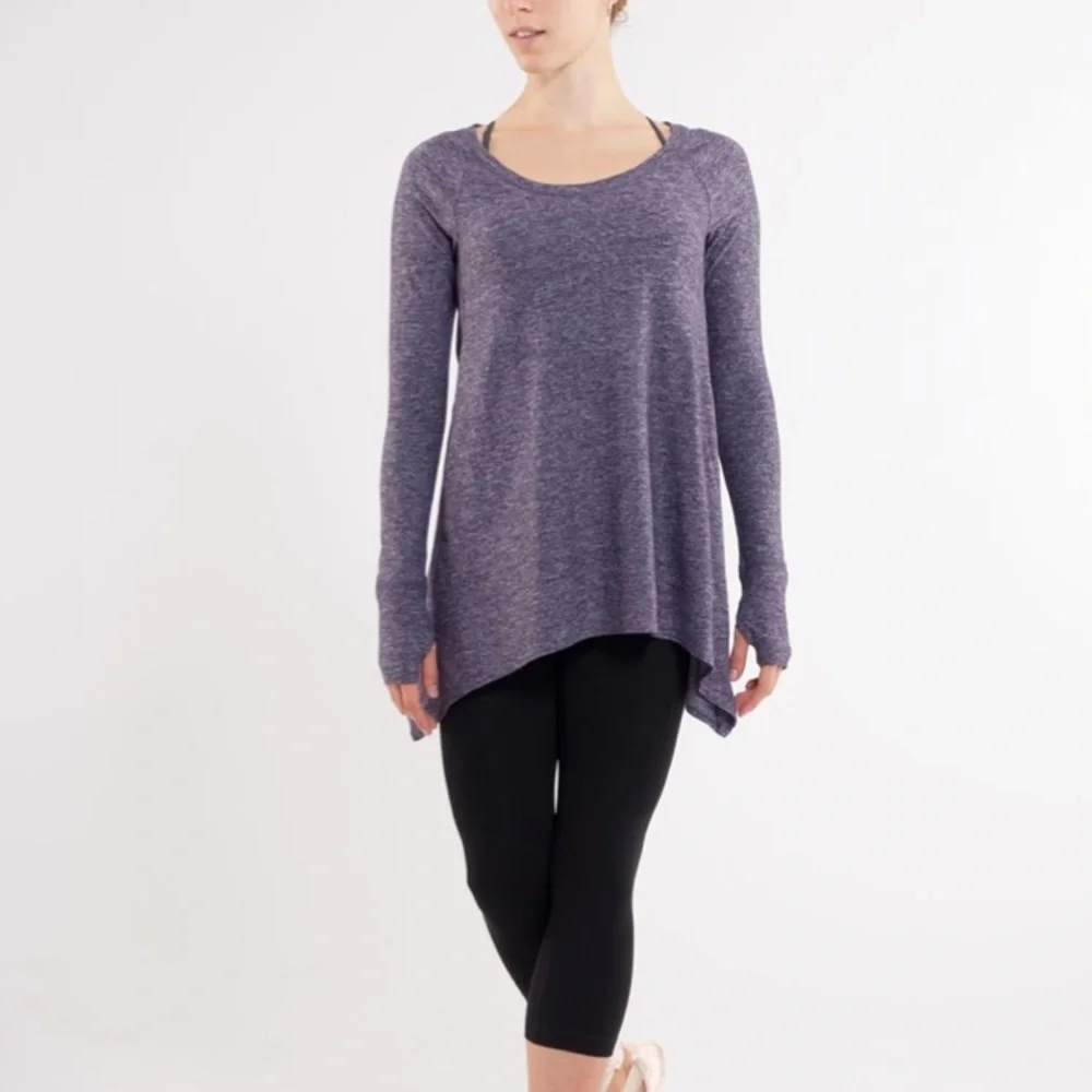 Lululemon Rehearsal Long Sleeve top, 6/8.